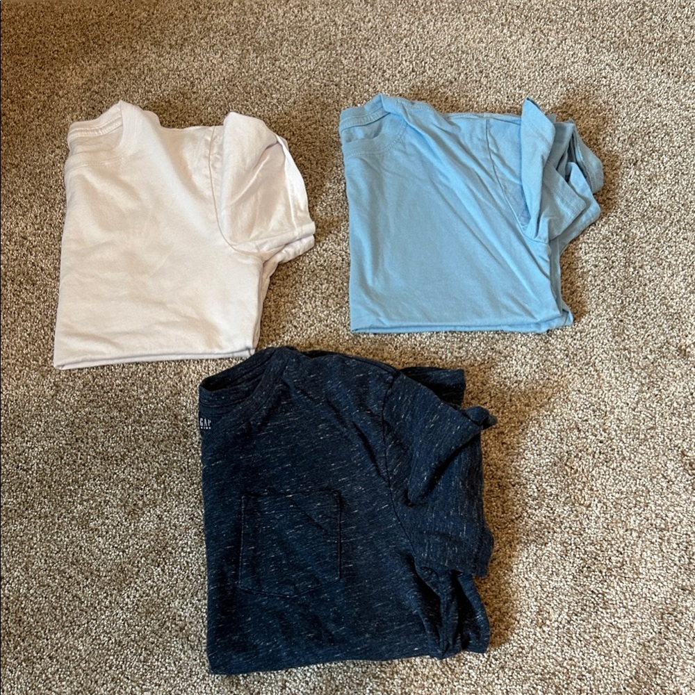GAP Kids' Large Short Sleeve Tees in White, Light Blue, and Navy